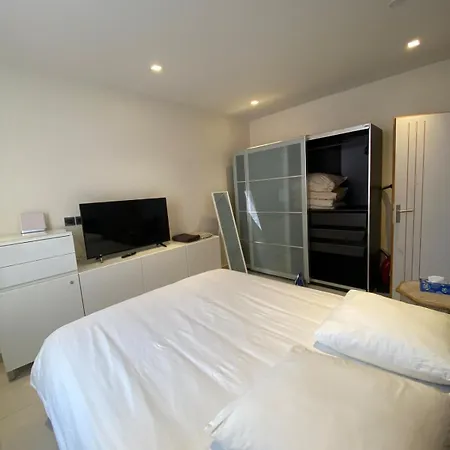 Cap D Ail 2 Pieces Proches Monaco Et *